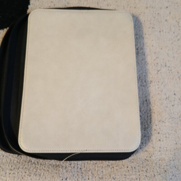 Tombow Marker Storage Case - Picture 4 of 4